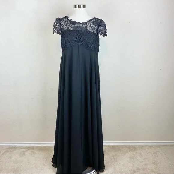 JJs House Dresses Jj House Black Lace Cap Sleeve Maternity